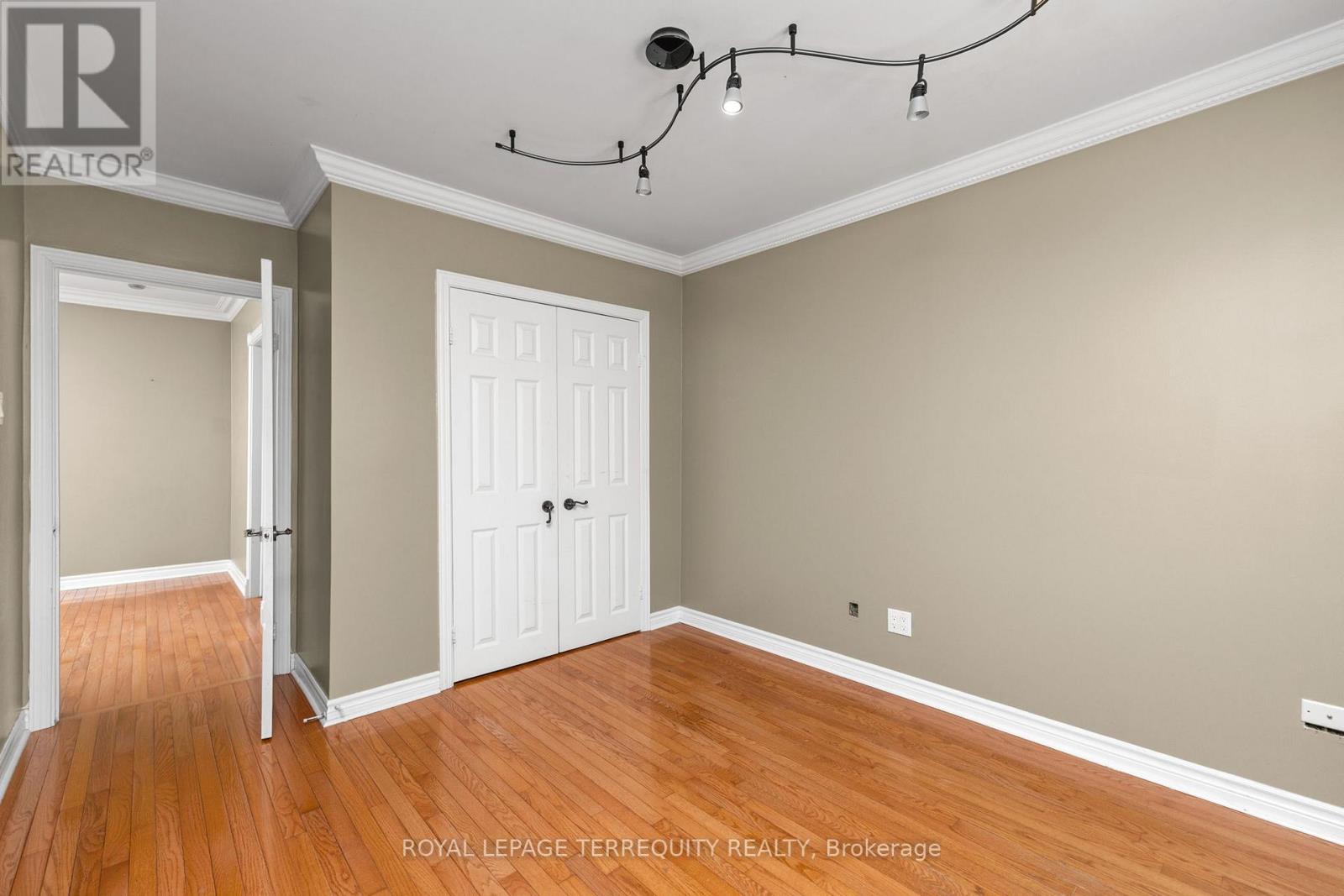 40 Sunnycrest Road, Toronto, Ontario  M2R 2T4 - Photo 19 - C13107616
