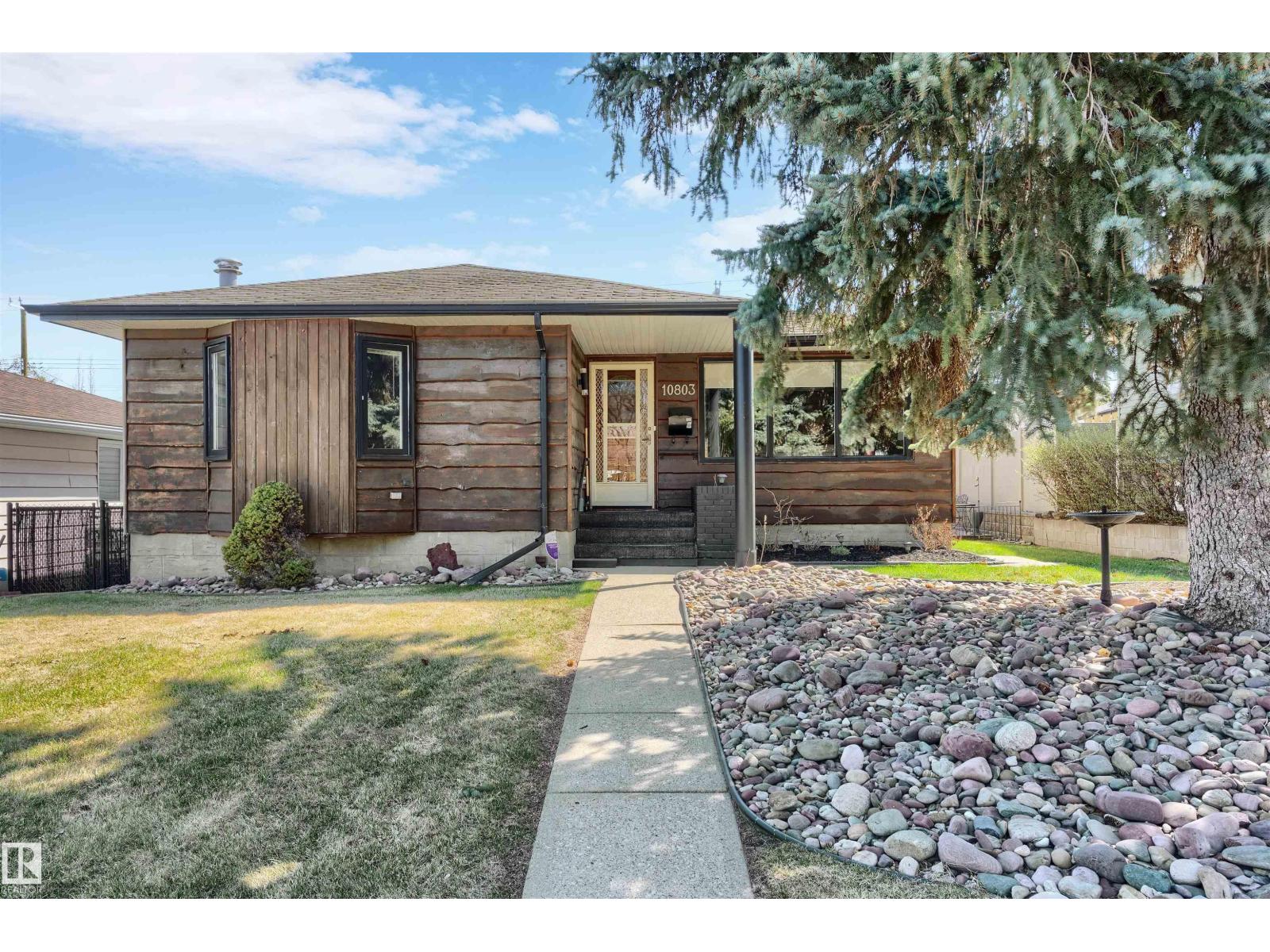 10803 52 St Nw, Edmonton, Alberta  T6A 2H4 - Photo 2 - E4486851