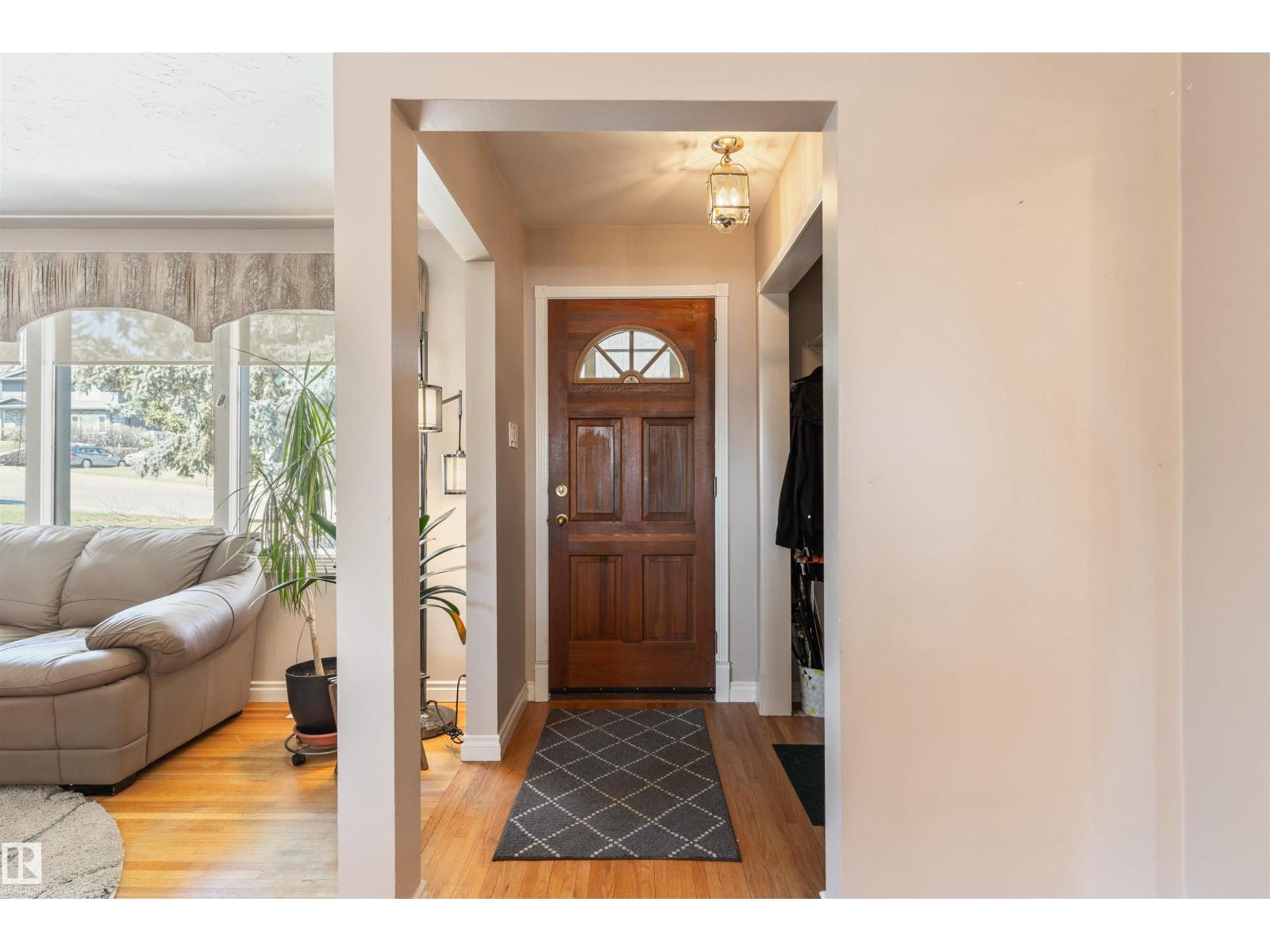 10803 52 St Nw, Edmonton, Alberta  T6A 2H4 - Photo 4 - E4486851