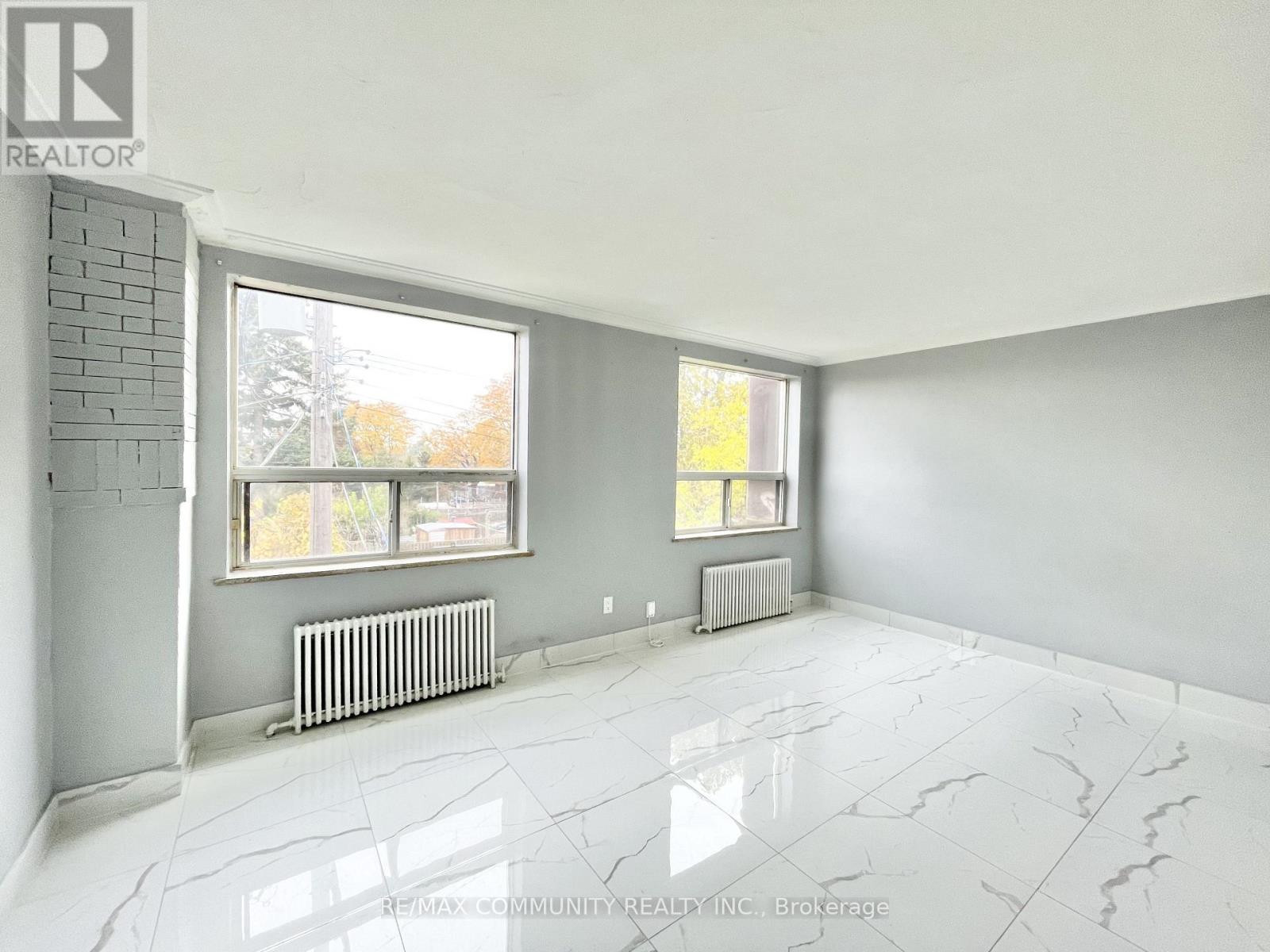 2 - 2624 Eglinton Avenue E, Toronto, Ontario  M1K 2S3 - Photo 3 - E13107516