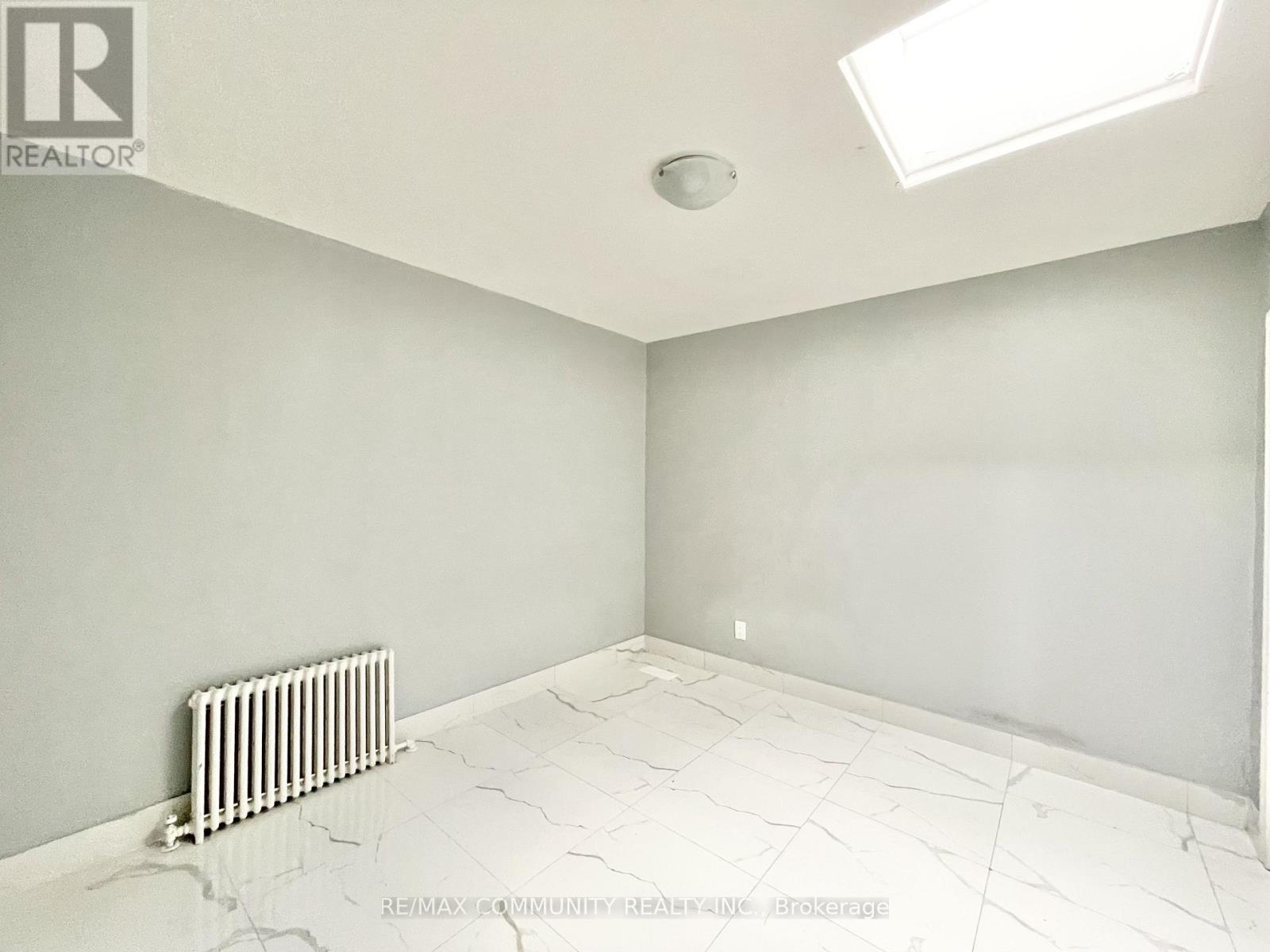 2 - 2624 Eglinton Avenue E, Toronto, Ontario  M1K 2S3 - Photo 5 - E13107516