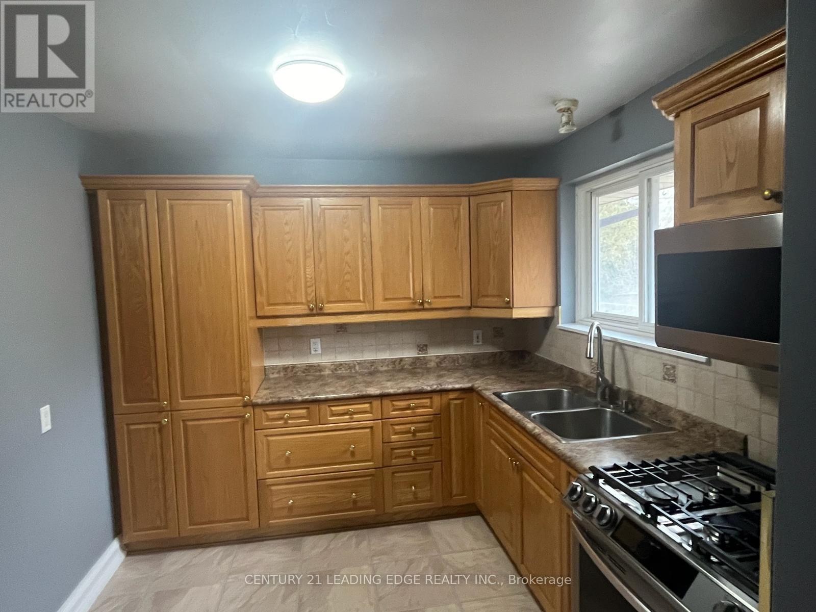 912 Crocus Crescent, Whitby, Ontario  L1N 2A7 - Photo 6 - E13107524