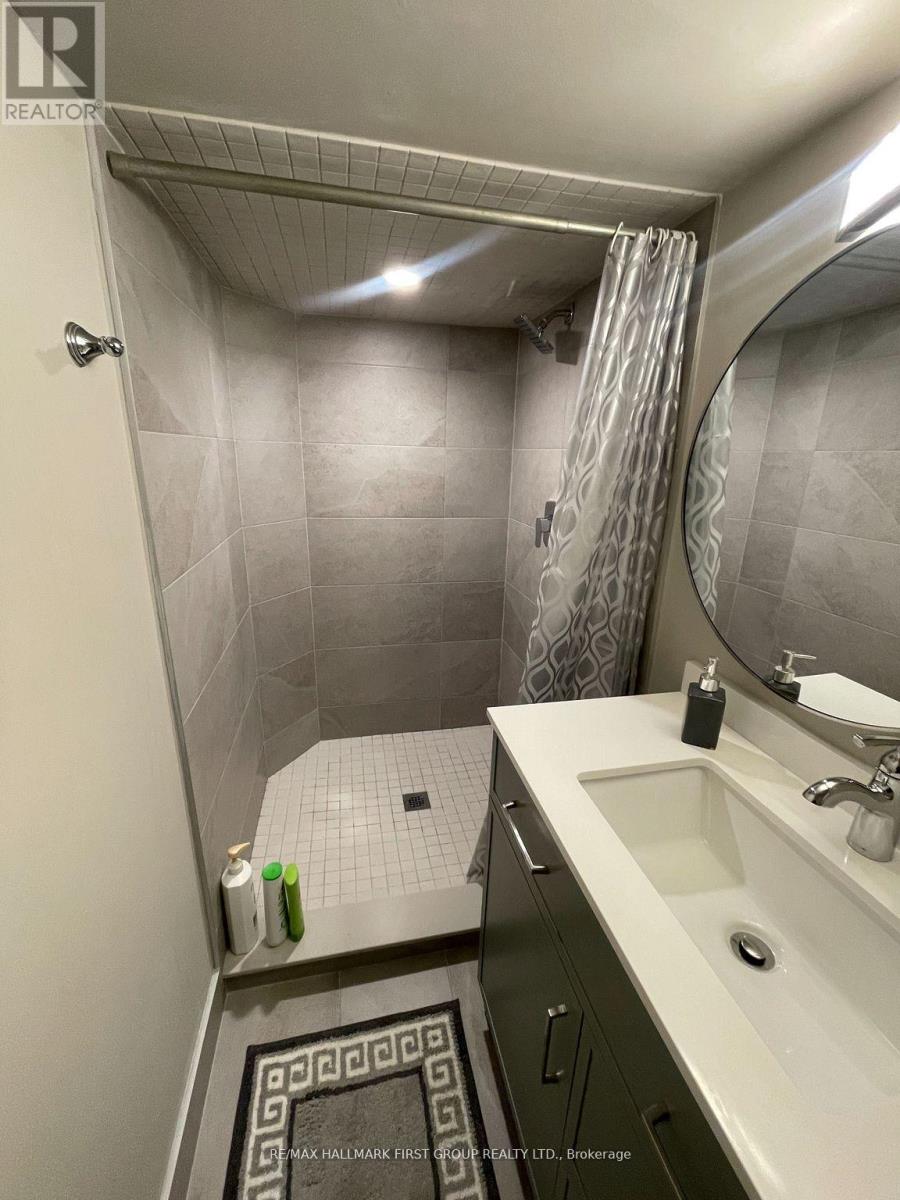 1604 Middleton Street, Pickering, Ontario  L1X 2L3 - Photo 9 - E13107596