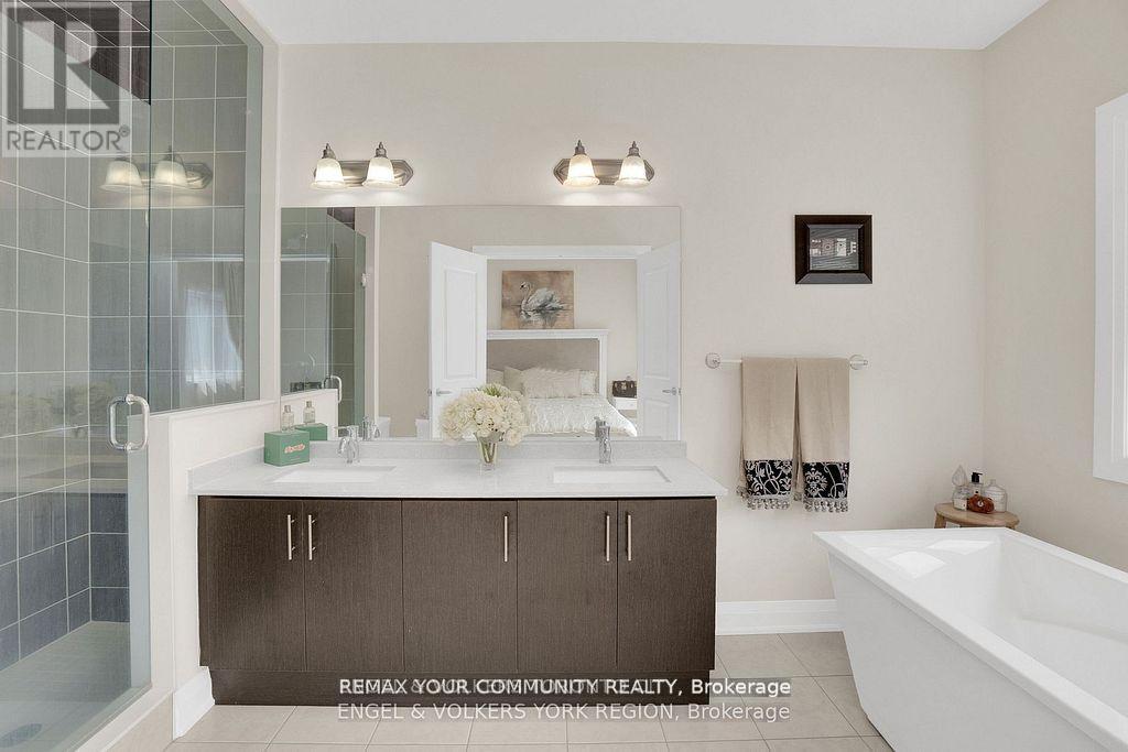 29 Nardini Lane N, Richmond Hill, Ontario  L4C 1C2 - Photo 27 - N13107530