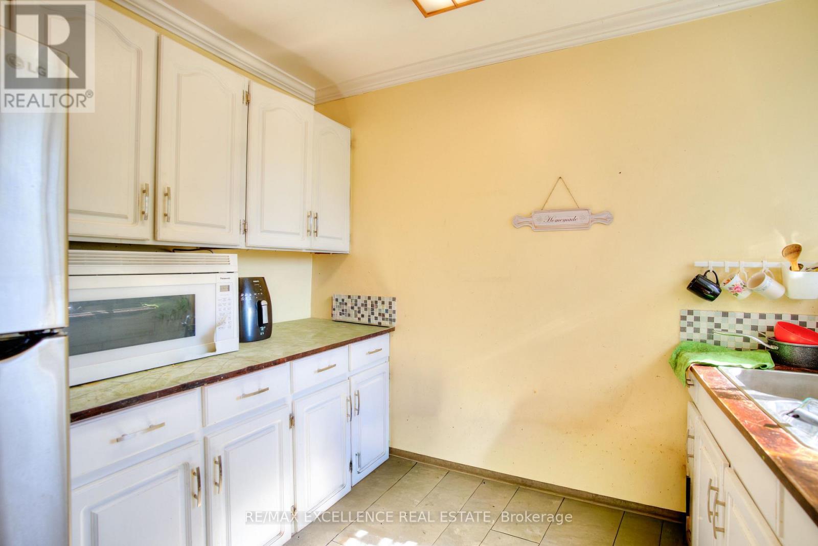 11 Priscilla Lane, Hamilton, Ontario  L8E 3K9 - Photo 17 - X13107488