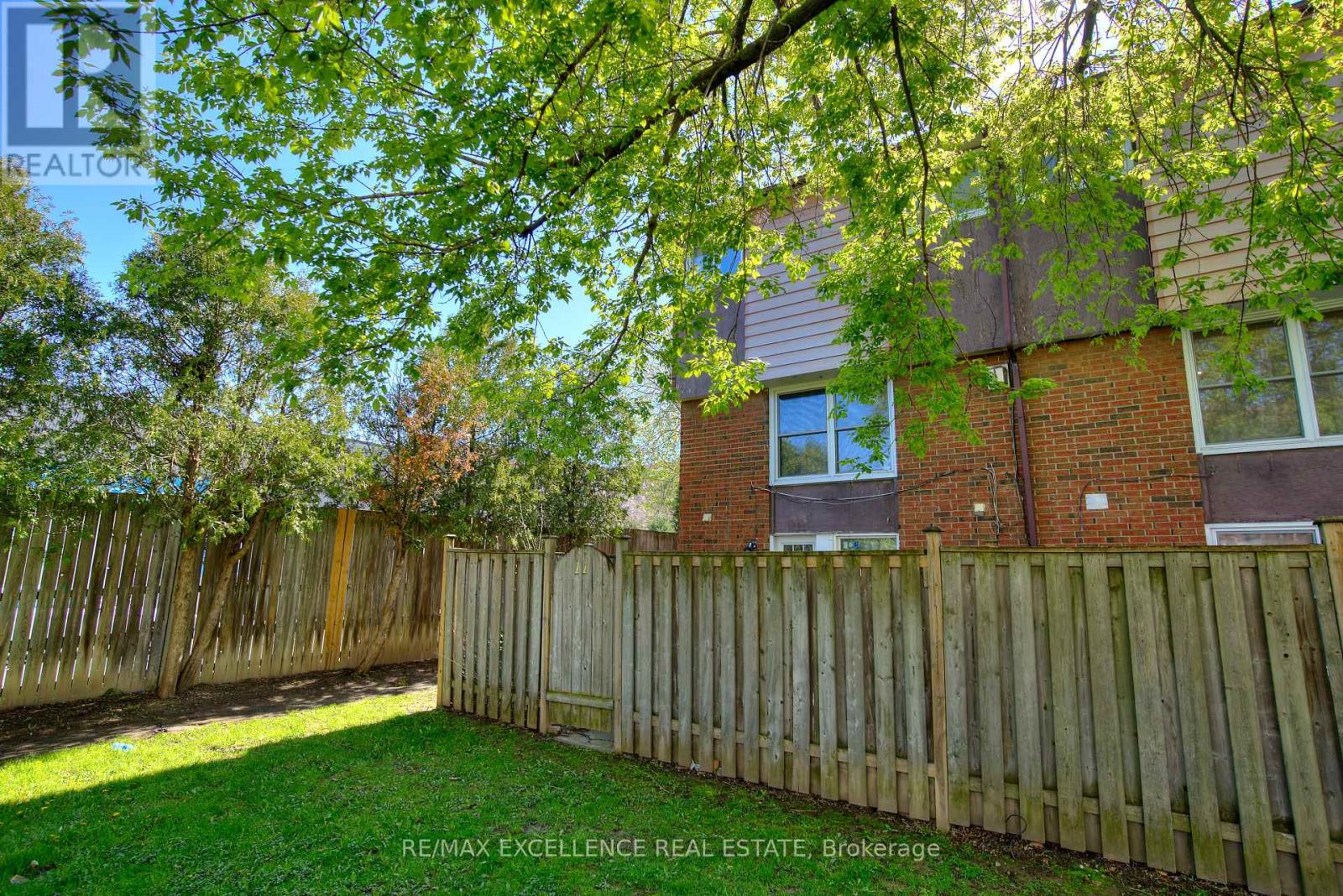 11 Priscilla Lane, Hamilton, Ontario  L8E 3K9 - Photo 30 - X13107488