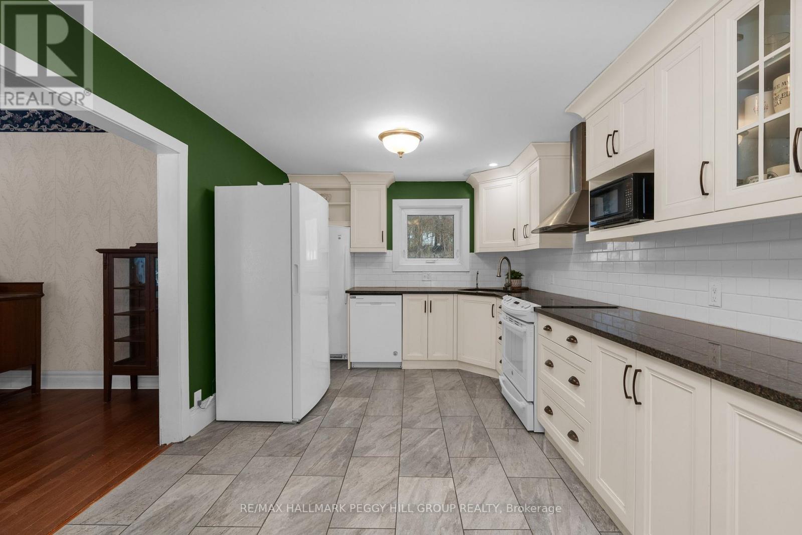 90 Doran Road, Springwater, Ontario  L9X 0L5 - Photo 4 - S13107514