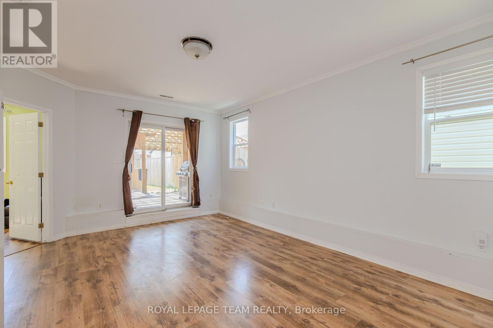 Unit B - 1566 Lisbon Street, Ottawa, Ontario  K4A 4B9 - Photo 10 - X12837622