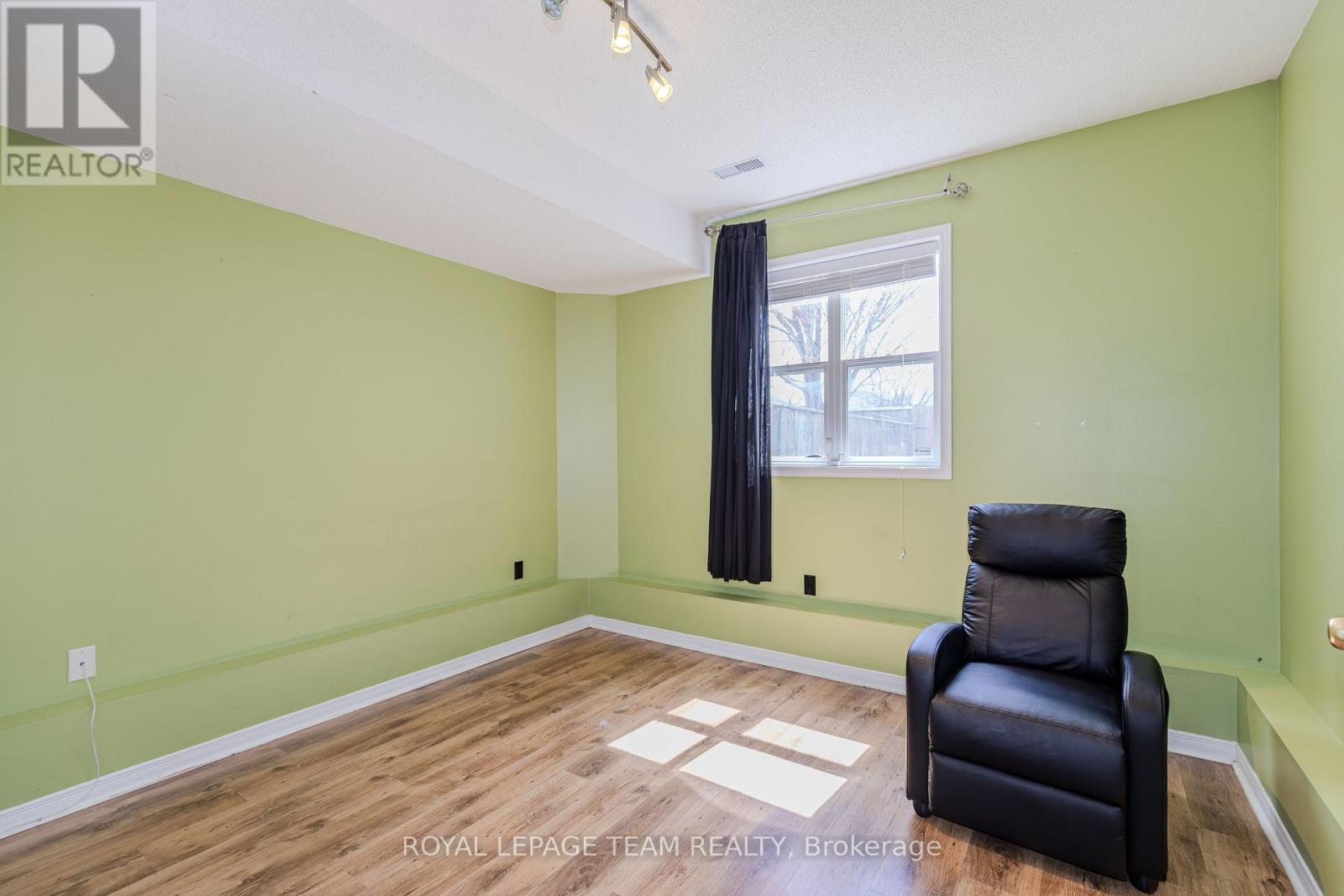 Unit B - 1566 Lisbon Street, Ottawa, Ontario  K4A 4B9 - Photo 14 - X12837622