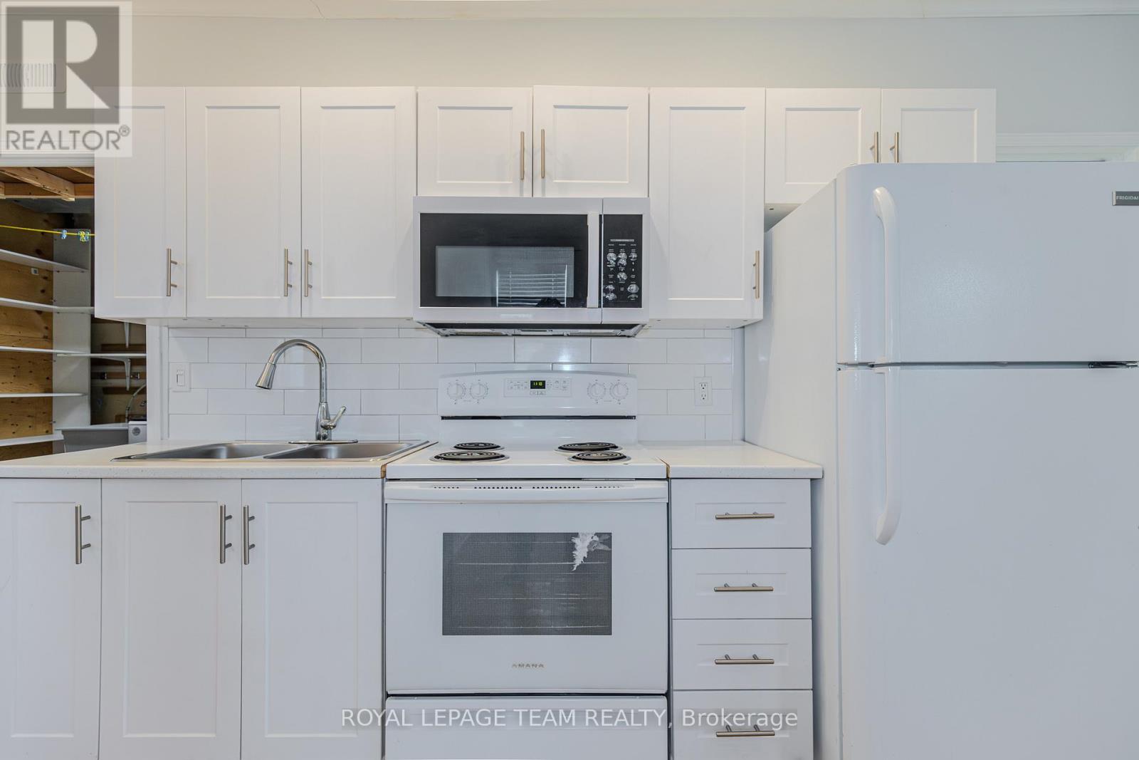 Unit B - 1566 Lisbon Street, Ottawa, Ontario  K4A 4B9 - Photo 8 - X12837622