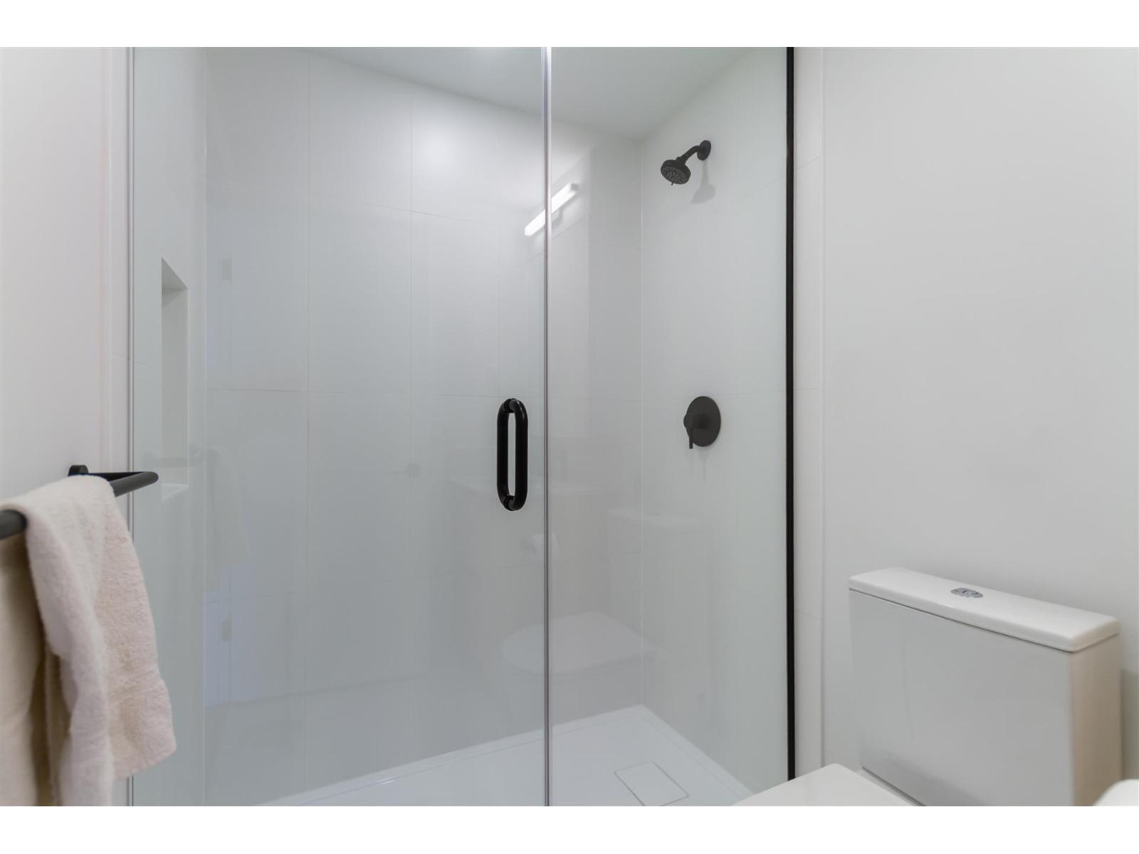 2707 13738 Central Avenue, Surrey, British Columbia  V3T 0X5 - Photo 10 - R3121679