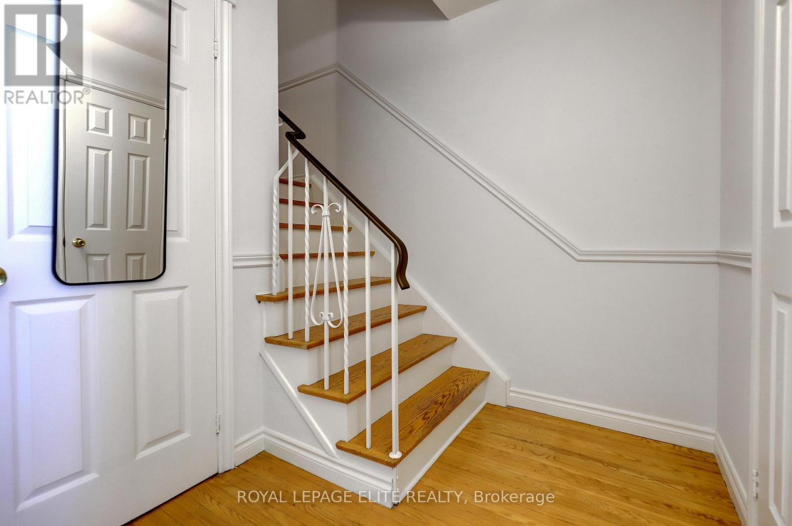 7113 Tamar Road, Mississauga, Ontario  L5N 1Y7 - Photo 16 - W13107526