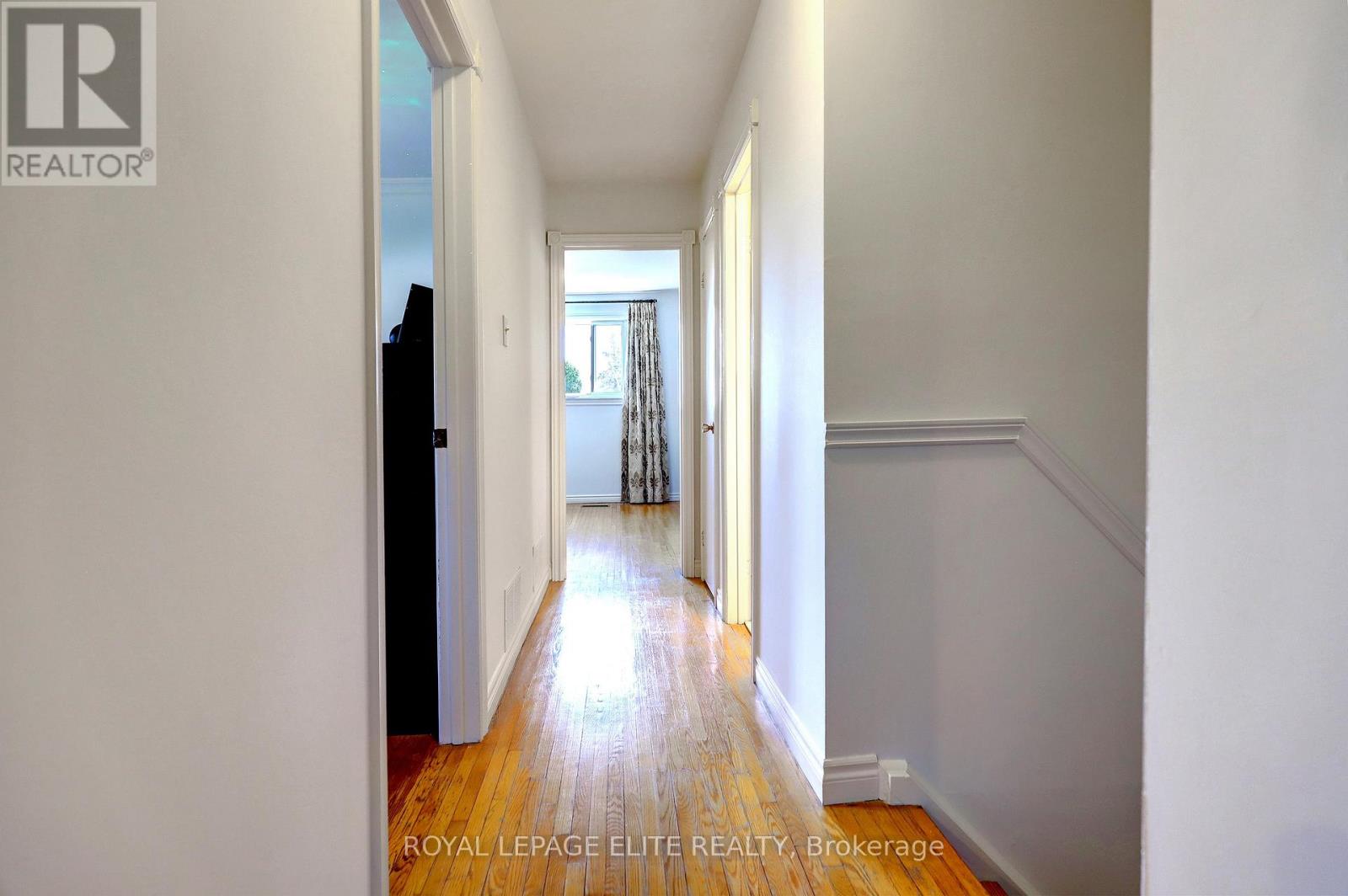 7113 Tamar Road, Mississauga, Ontario  L5N 1Y7 - Photo 17 - W13107526