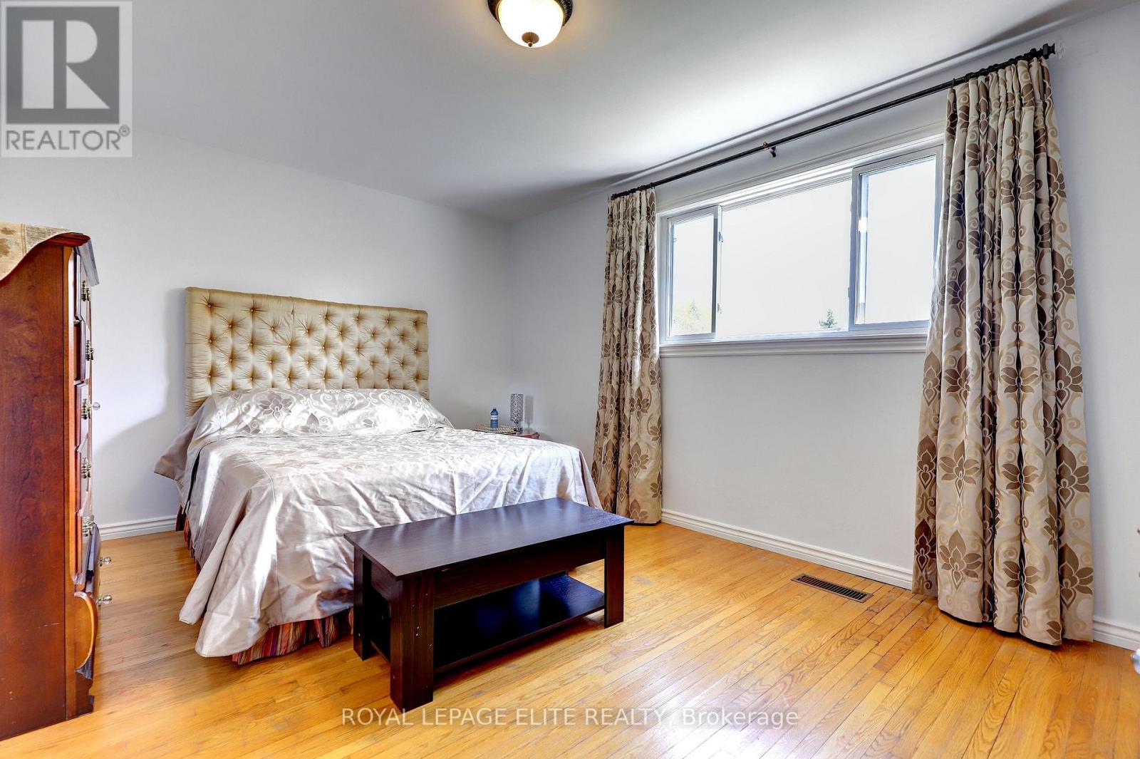 7113 Tamar Road, Mississauga, Ontario  L5N 1Y7 - Photo 19 - W13107526