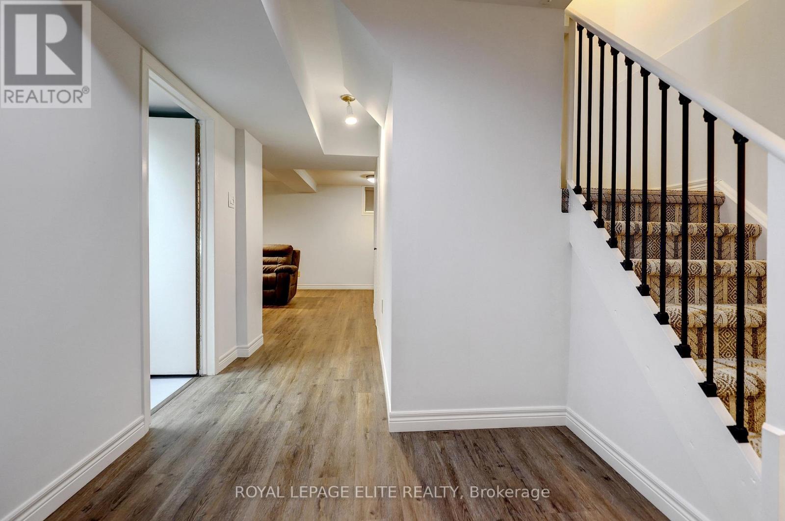 7113 Tamar Road, Mississauga, Ontario  L5N 1Y7 - Photo 29 - W13107526
