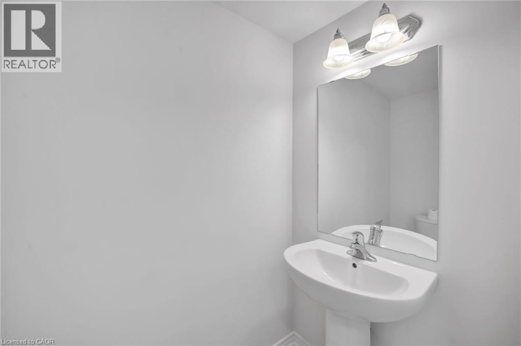 29 Radison Lane, Hamilton, Ontario  L8H 0B5 - Photo 31 - 40828783