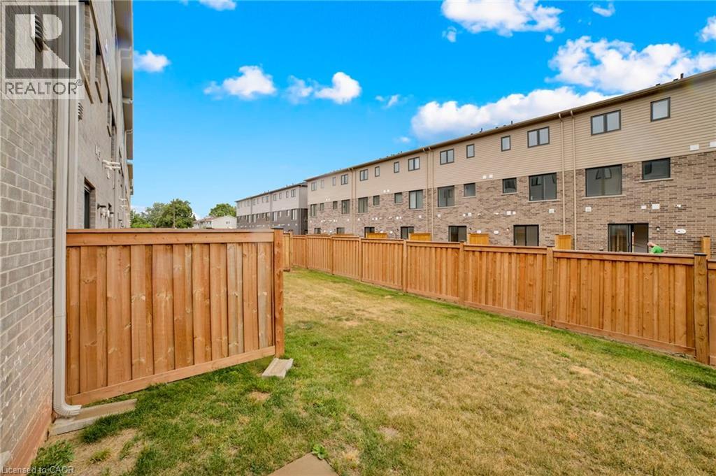 29 Radison Lane, Hamilton, Ontario  L8H 0B5 - Photo 34 - 40828783