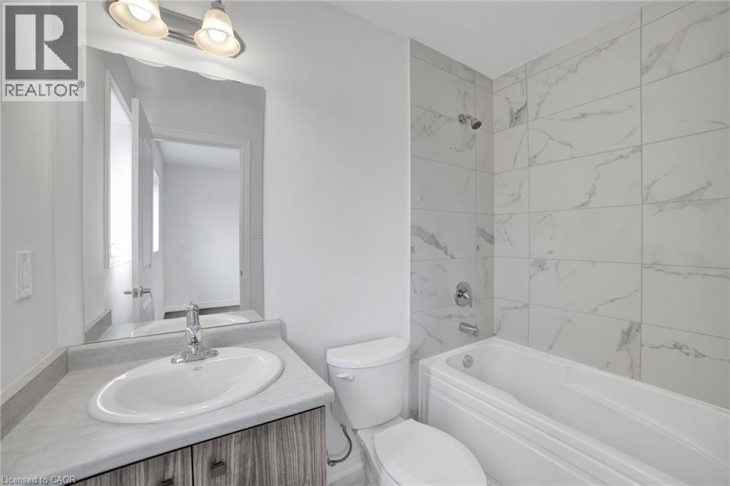 29 Radison Lane, Hamilton, Ontario  L8H 0B5 - Photo 25 - 40828783
