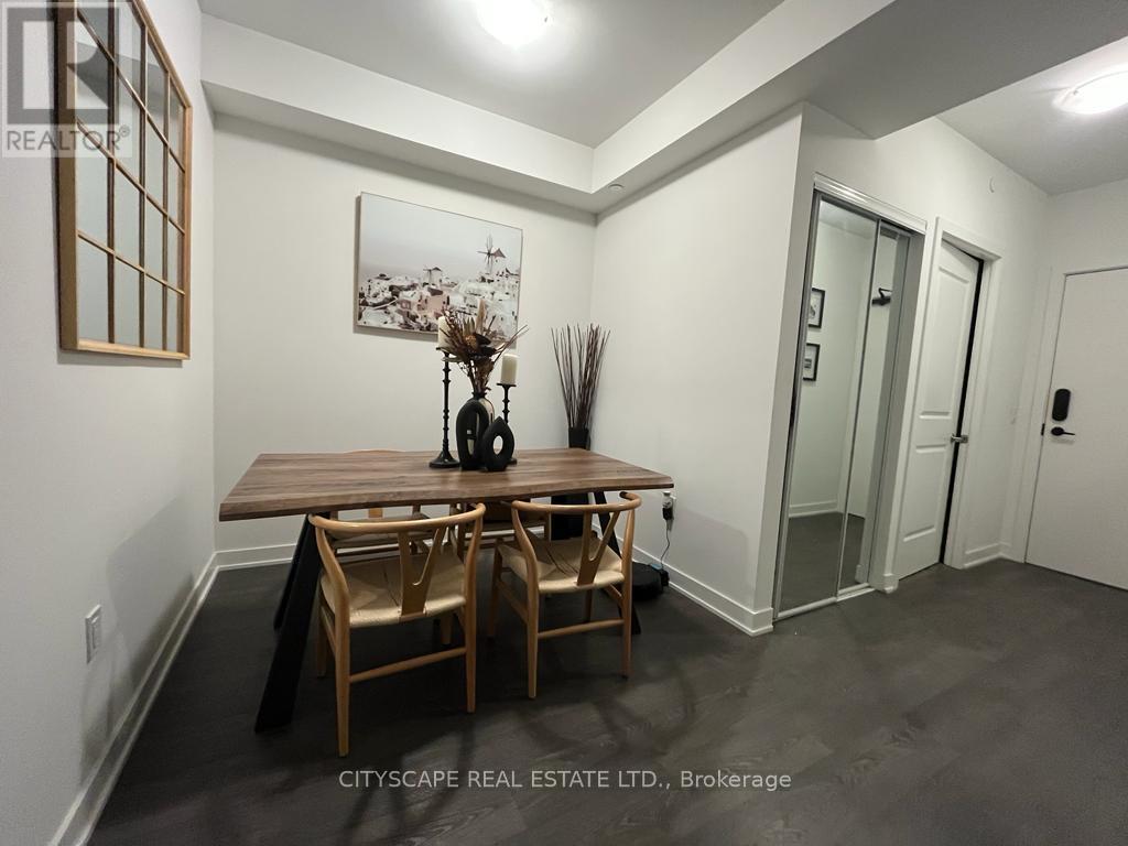 309a - 4675 Metcalfe Avenue, Mississauga, Ontario  L5M 0Z8 - Photo 2 - W13107544