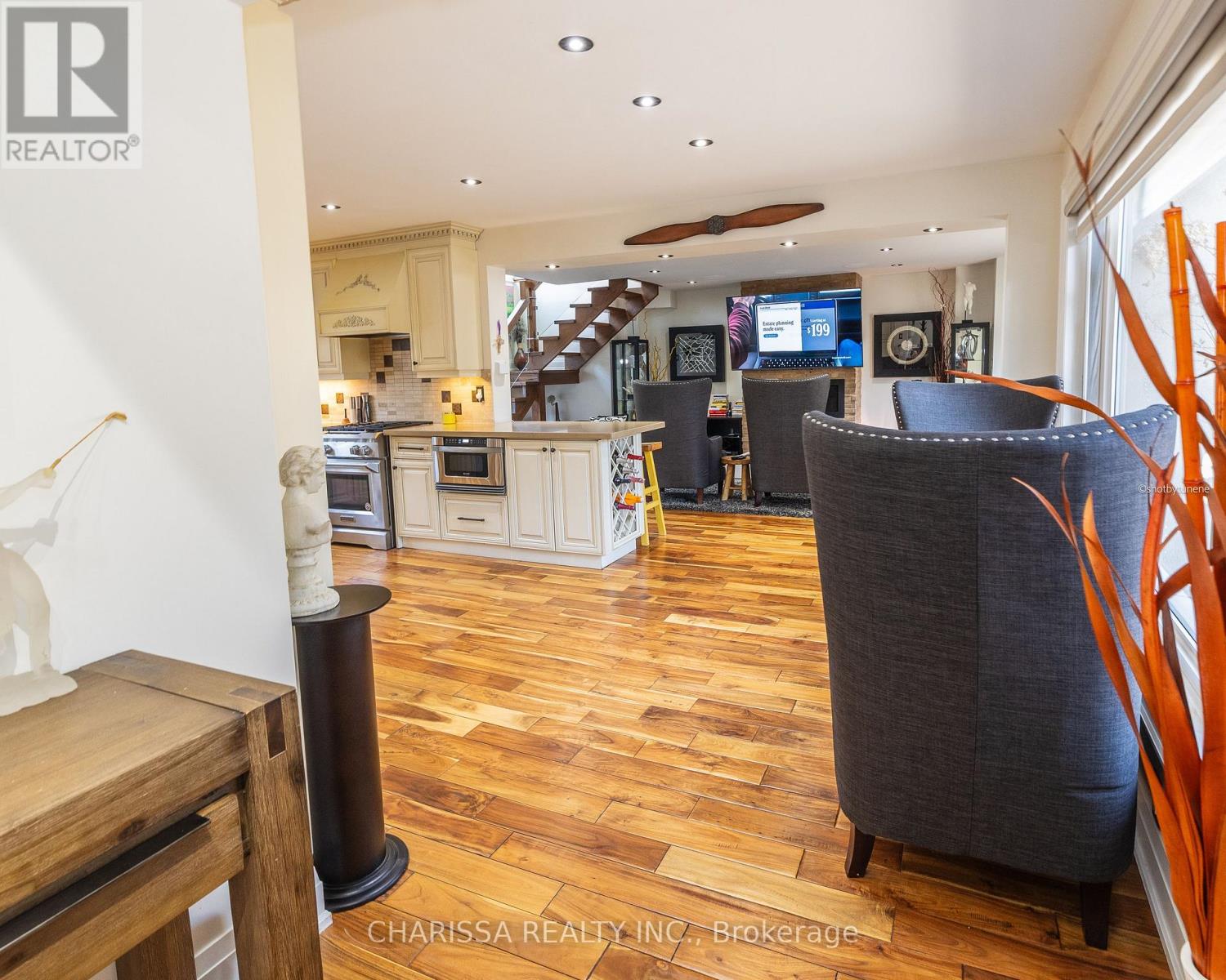 60 Belvedere Drive, Oakville, Ontario  L6L 4B6 - Photo 6 - W13107582
