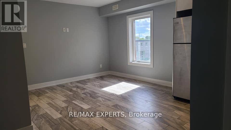 Basement - 2 Hyde Avenue, Toronto, Ontario M6M 1J3 - Photo 10 - W13107594