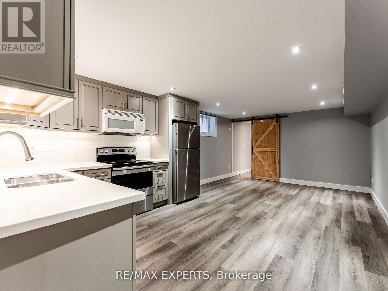 Basement - 2 Hyde Avenue, Toronto, Ontario M6M 1J3 - Photo 17 - W13107594