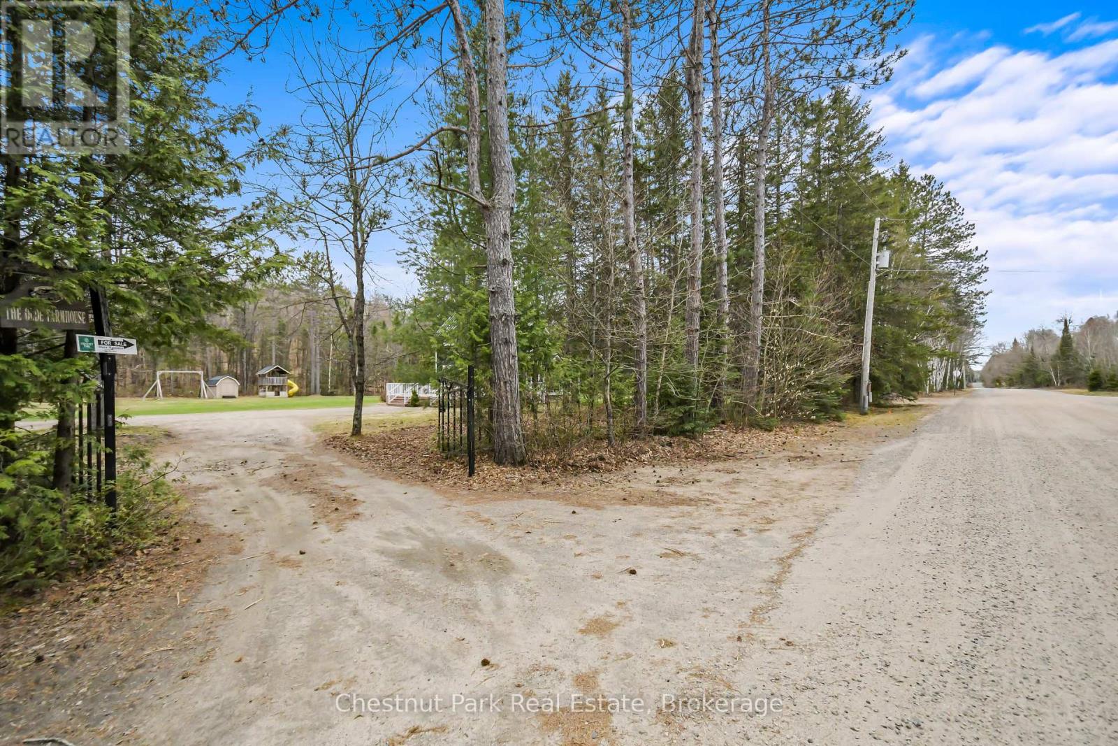 12 Emsdale Lake Road, Perry, Ontario  P0A 1M0 - Photo 46 - X12895376