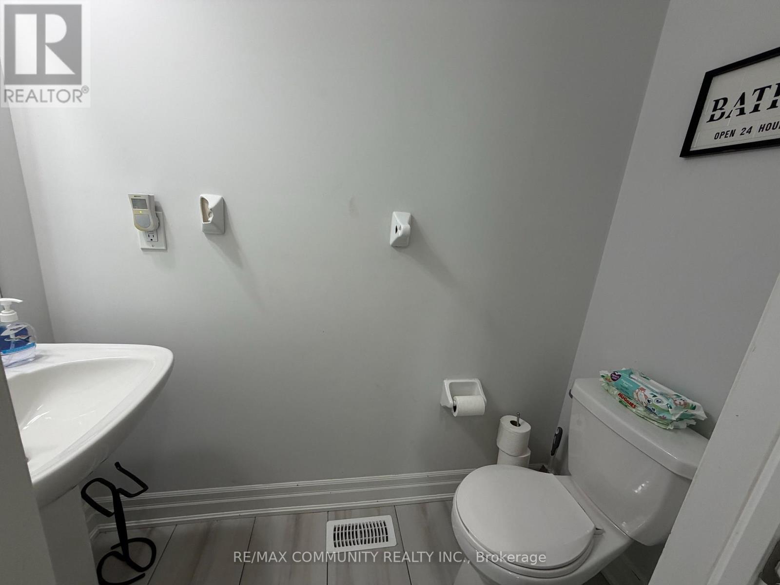 35 Frederica Crescent, Wasaga Beach, Ontario  L9Z 0N6 - Photo 7 - S13101216