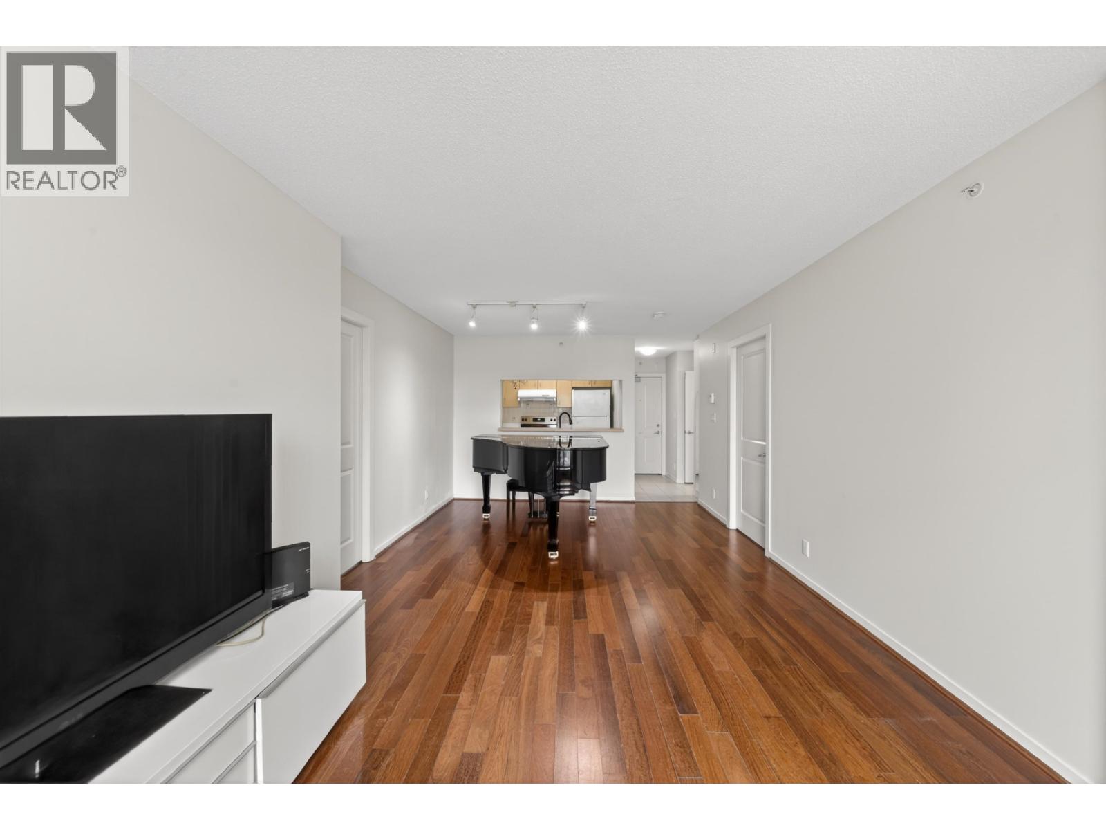 403 3638 Vanness Avenue, Vancouver, British Columbia  V5R 6H6 - Photo 8 - R3121618