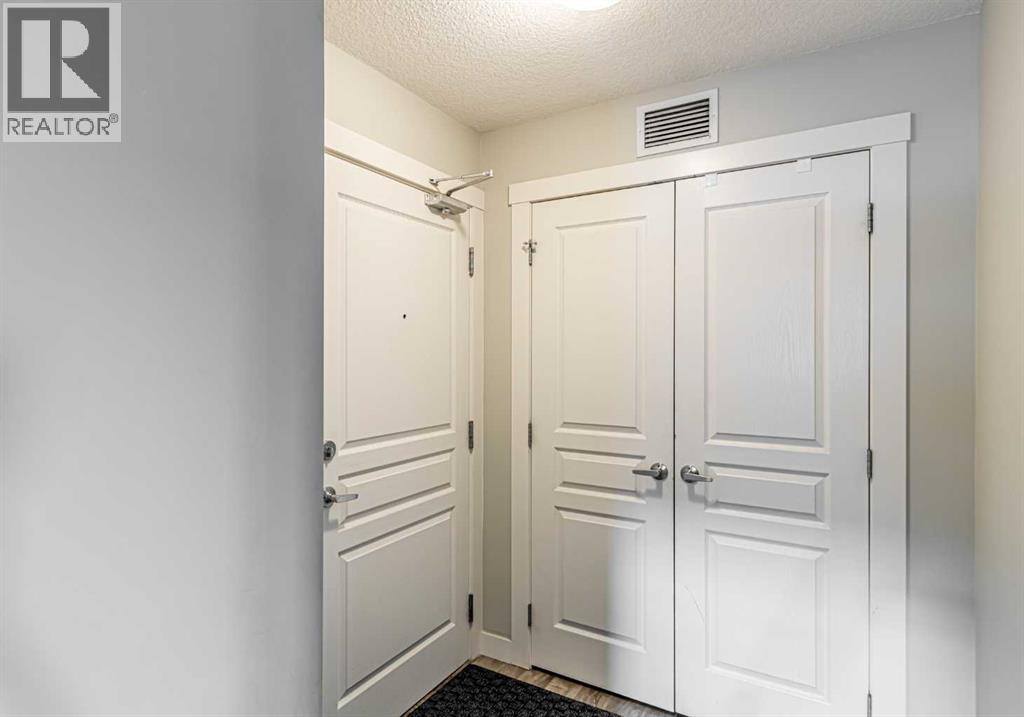 302, 2300 Evanston Square NW, Calgary, Alberta  T3P 0G8 - Photo 5 - A2291603