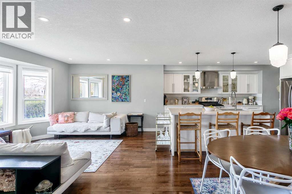 95 Hillgrove Crescent SW, Calgary, Alberta  T2V 3K9 - Photo 6 - A2309620