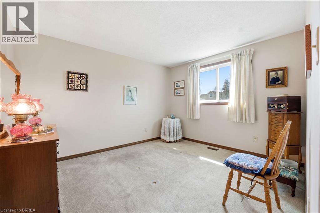 35 Bernard Avenue, Brantford, Ontario  N3R 7K7 - Photo 15 - 40827000