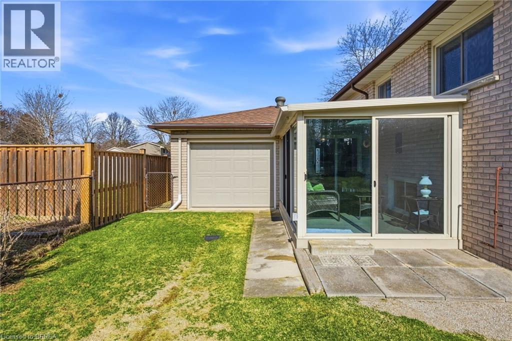 35 Bernard Avenue, Brantford, Ontario  N3R 7K7 - Photo 35 - 40827000