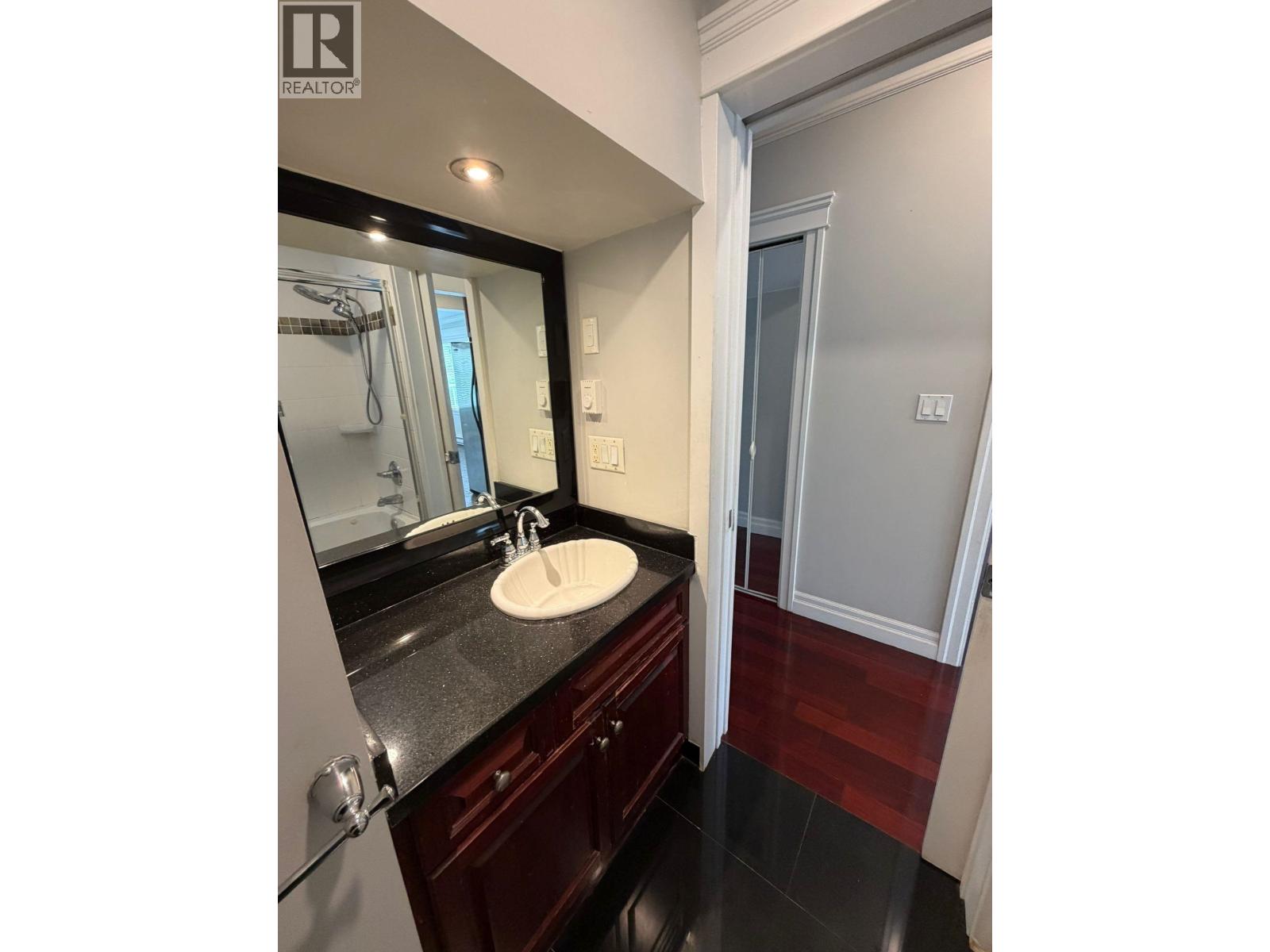 4585 Commercial Street, Vancouver, British Columbia  V5N 4G8 - Photo 6 - R3121676