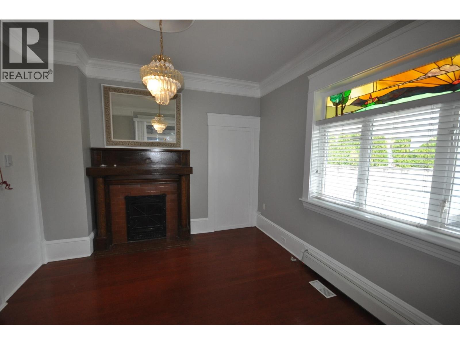 7505 Kingsway, Burnaby, British Columbia  V3N 3C1 - Photo 8 - R3121683