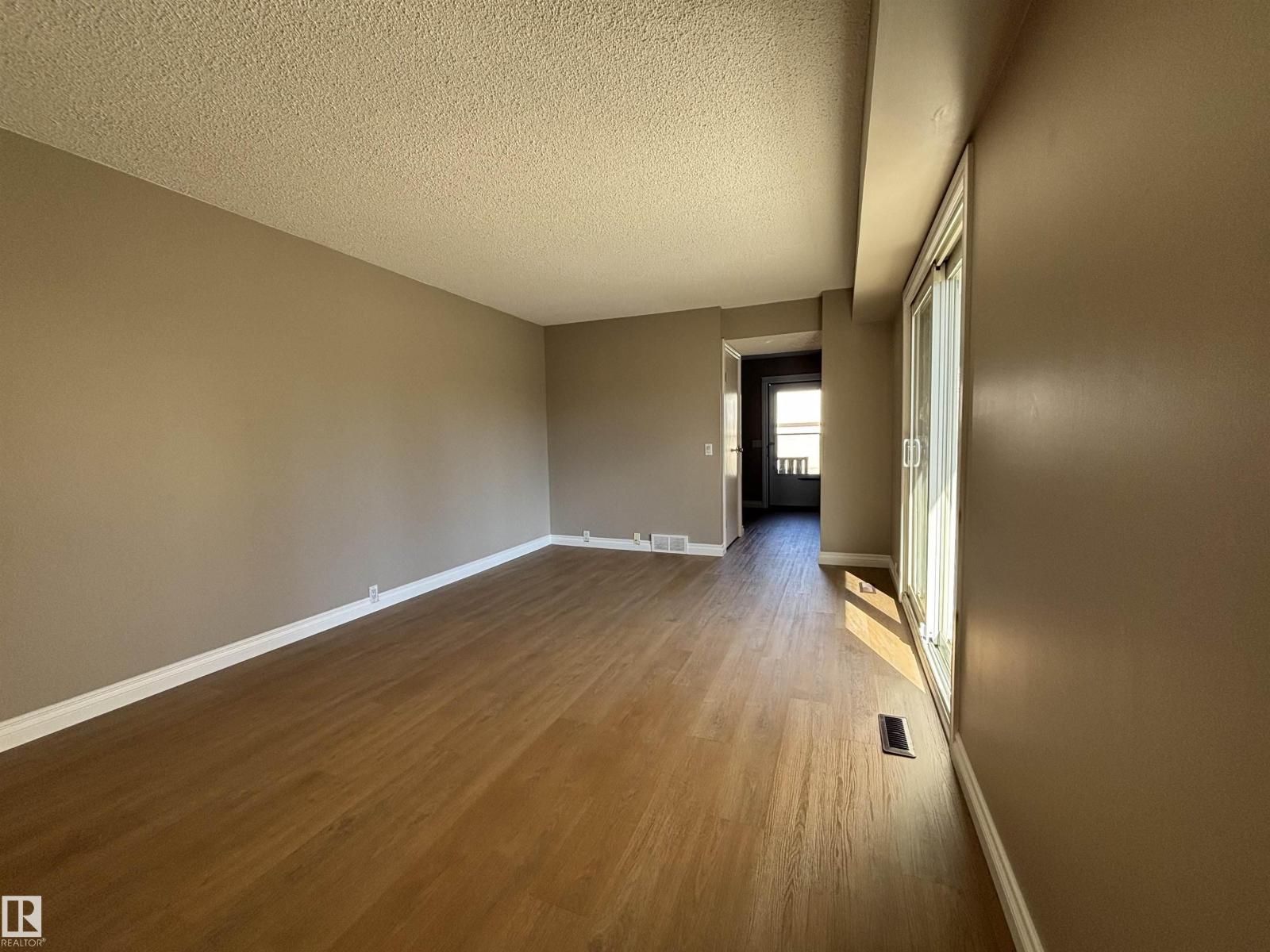 587 Knottwood Rd W Nw, Edmonton, Alberta  T6K 2V6 - Photo 10 - E4486857