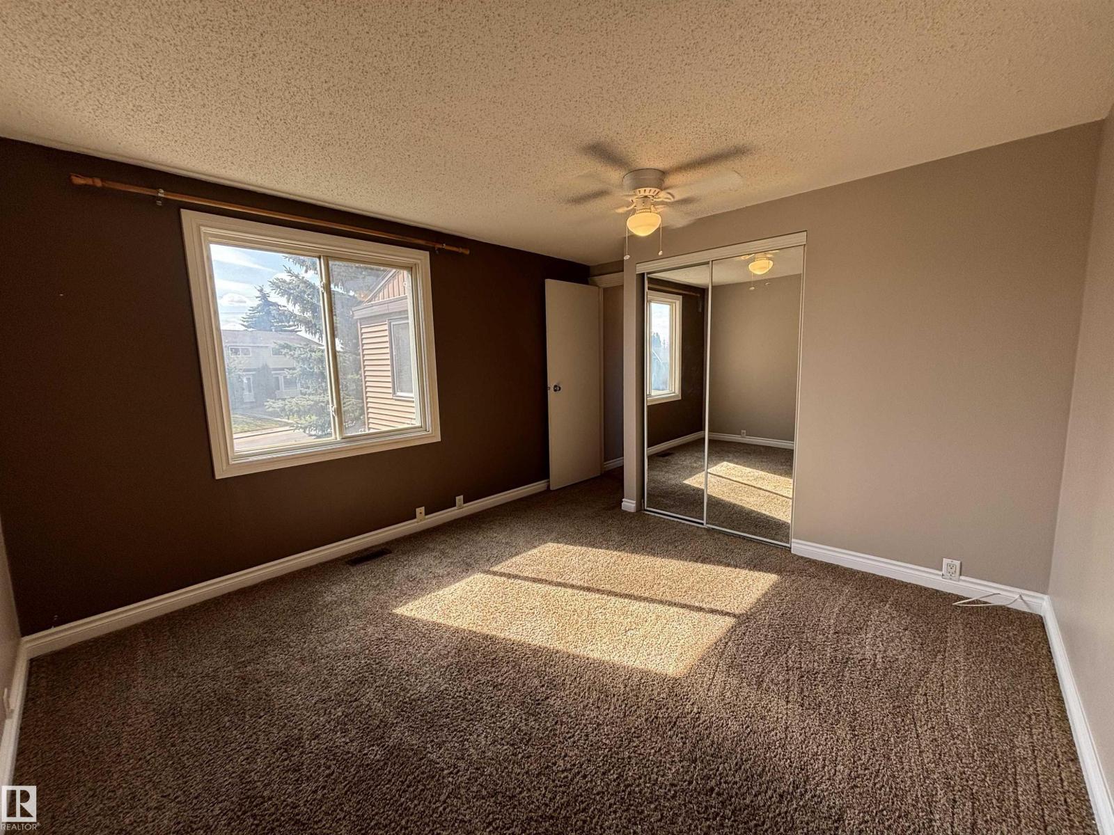 587 Knottwood Rd W Nw, Edmonton, Alberta  T6K 2V6 - Photo 18 - E4486857