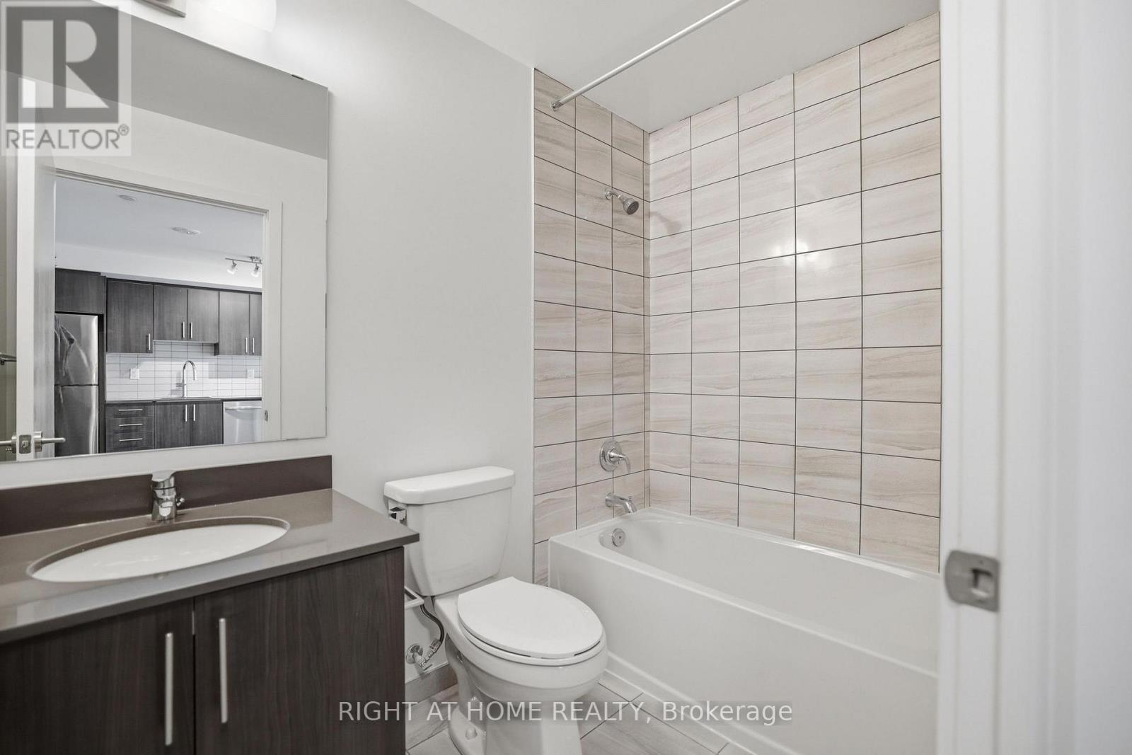 504 - 1010 Sandy Beach Road, Pickering, Ontario  L1W 3V9 - Photo 9 - E13107624