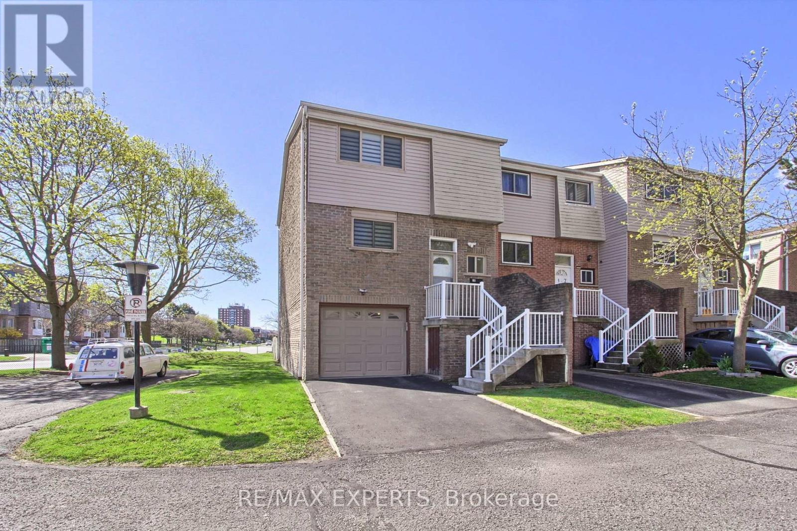 16 - 1655 Geta Circle, Pickering, Ontario  L1V 3B5 - Photo 4 - E13107630