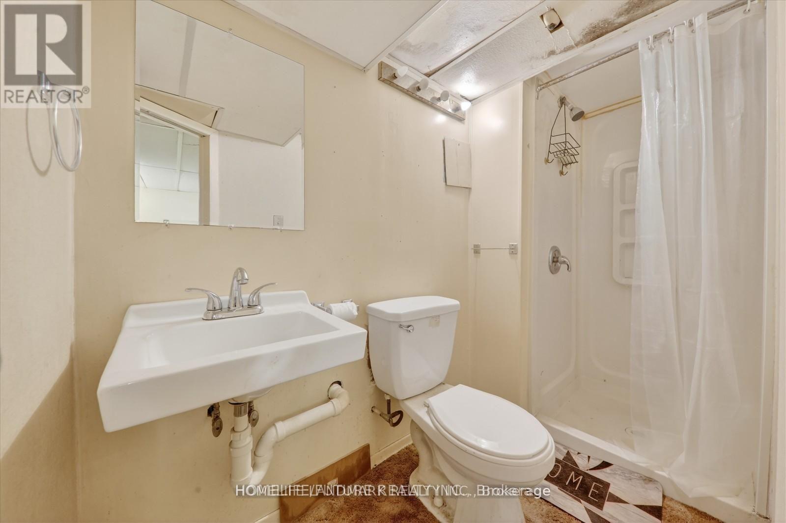 146 Oriole Street, Oshawa, Ontario  L1H 6Y6 - Photo 3 - E13107638