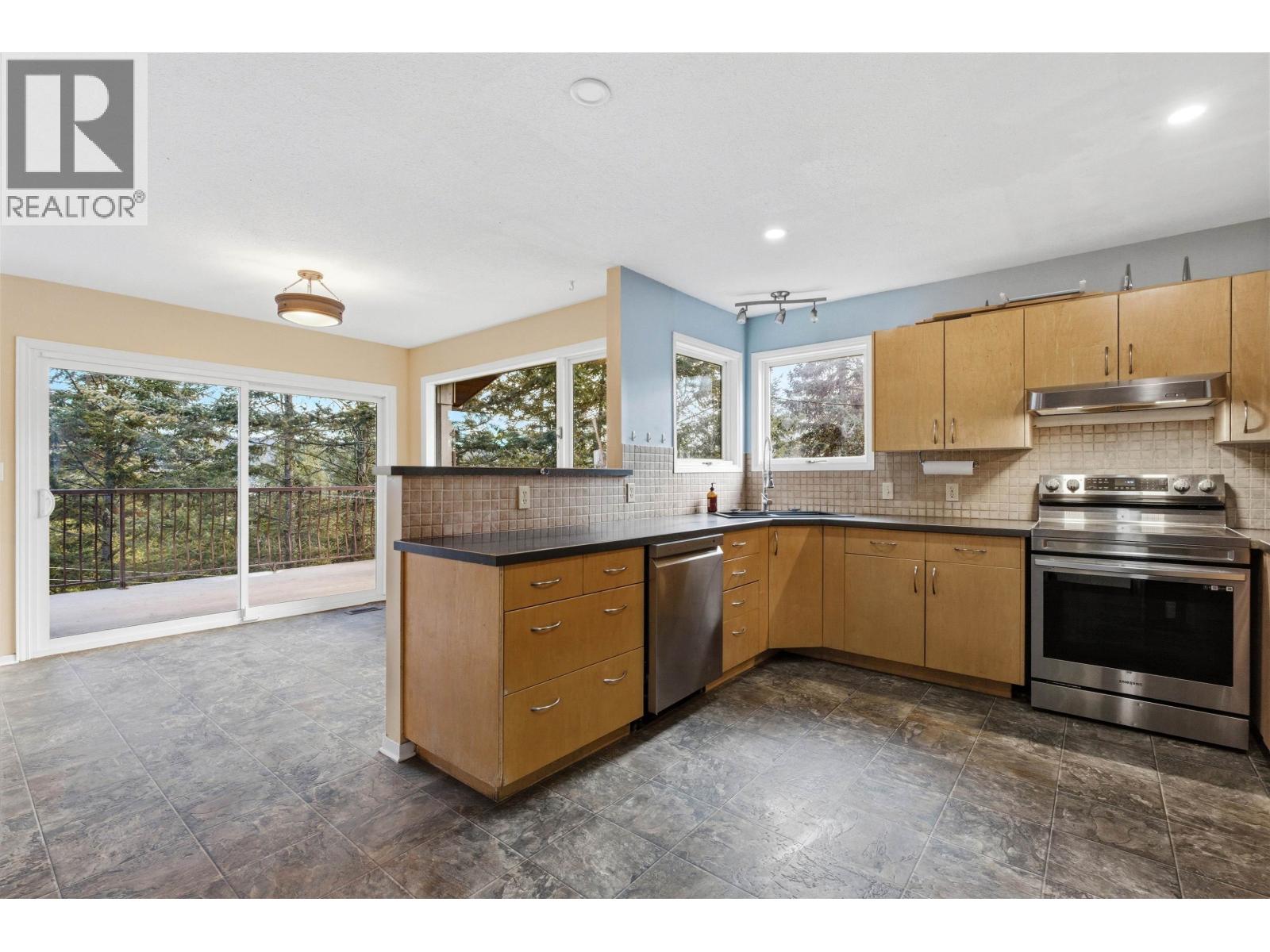 536 Roberts Drive, Williams Lake, British Columbia  V2G 5K1 - Photo 6 - R3097226