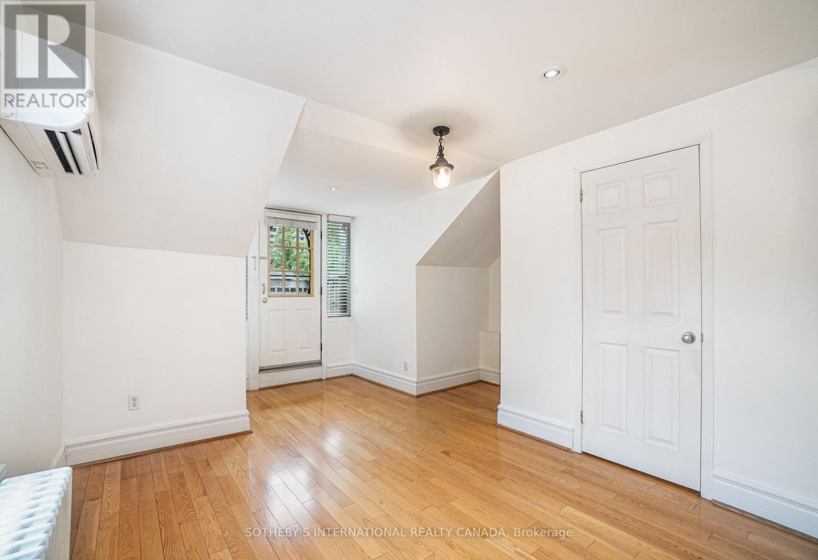 #2 - 225 Major Street, Toronto, Ontario  M5S 2L4 - Photo 14 - C13103454