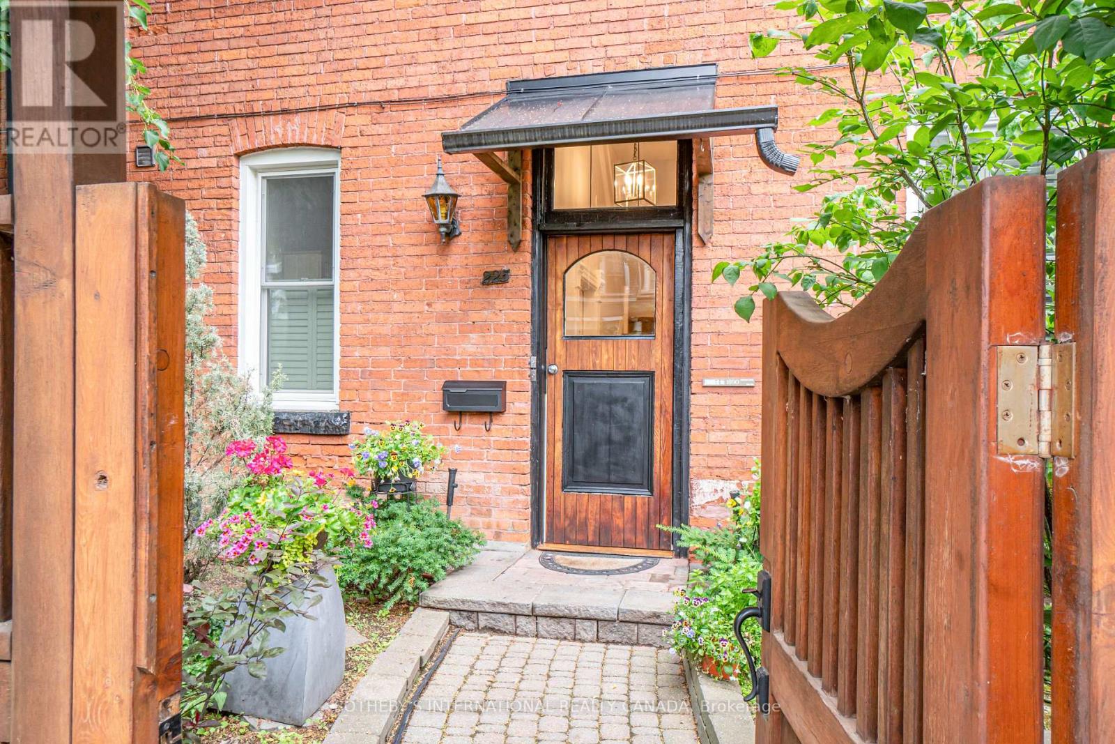 #2 - 225 Major Street, Toronto, Ontario  M5S 2L4 - Photo 22 - C13103454