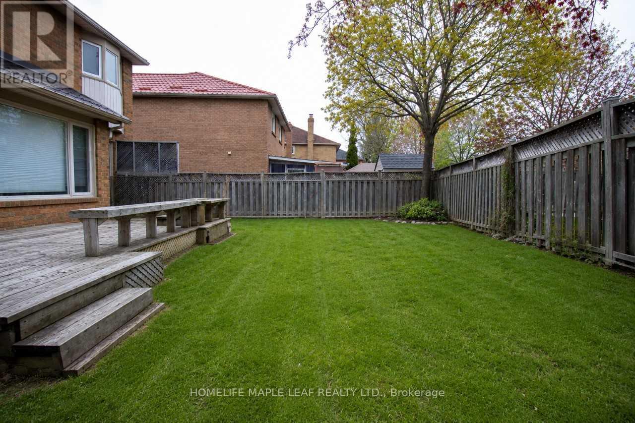 32 Brydon Crescent, Brampton, Ontario  L6X 3H2 - Photo 18 - W13107626