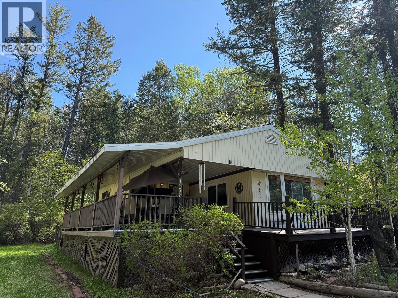 1278 Galena School Road, Spillimacheen, British Columbia  V0A 1P0 - Photo 1 - 10386406