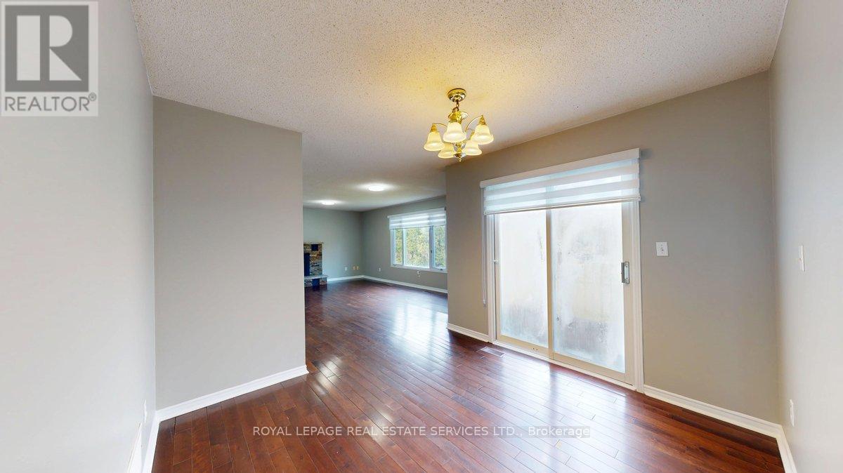 Upper - 62 Third Line, Oakville, Ontario  L6L 3Z5 - Photo 13 - W13106122