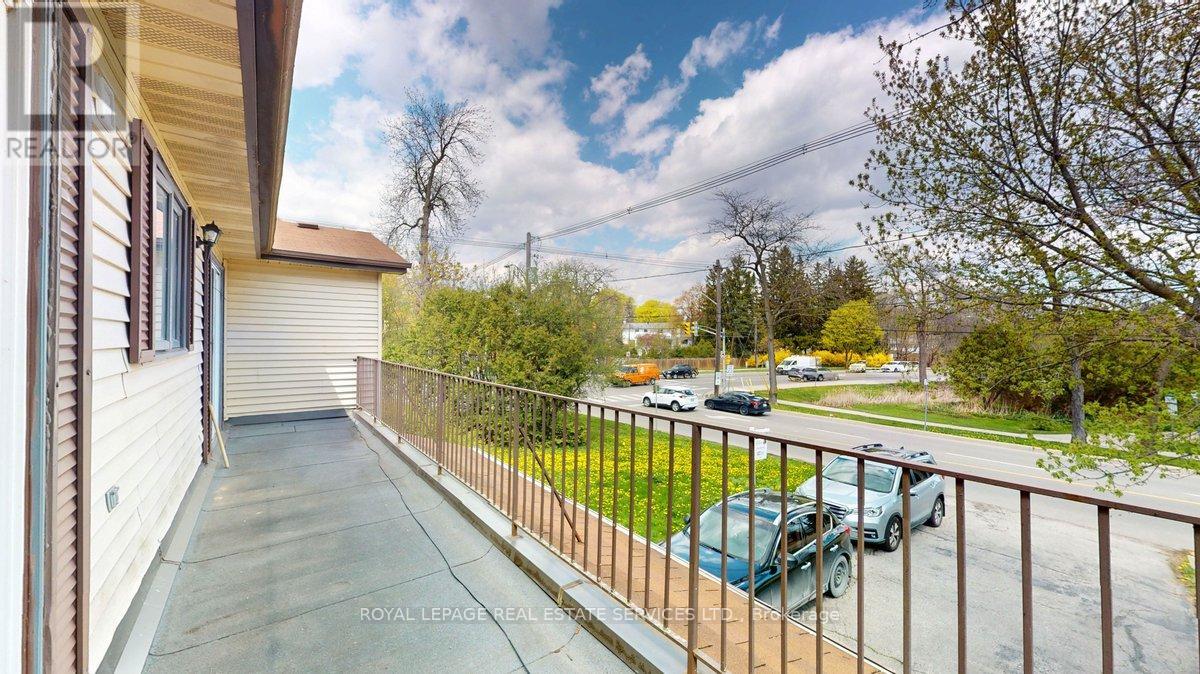 Upper - 62 Third Line, Oakville, Ontario  L6L 3Z5 - Photo 21 - W13106122