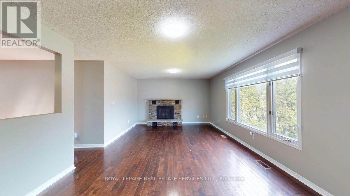 Upper - 62 Third Line, Oakville, Ontario  L6L 3Z5 - Photo 8 - W13106122