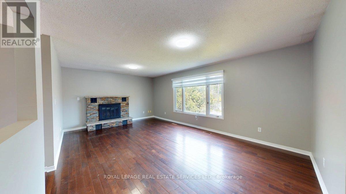 Upper - 62 Third Line, Oakville, Ontario  L6L 3Z5 - Photo 9 - W13106122