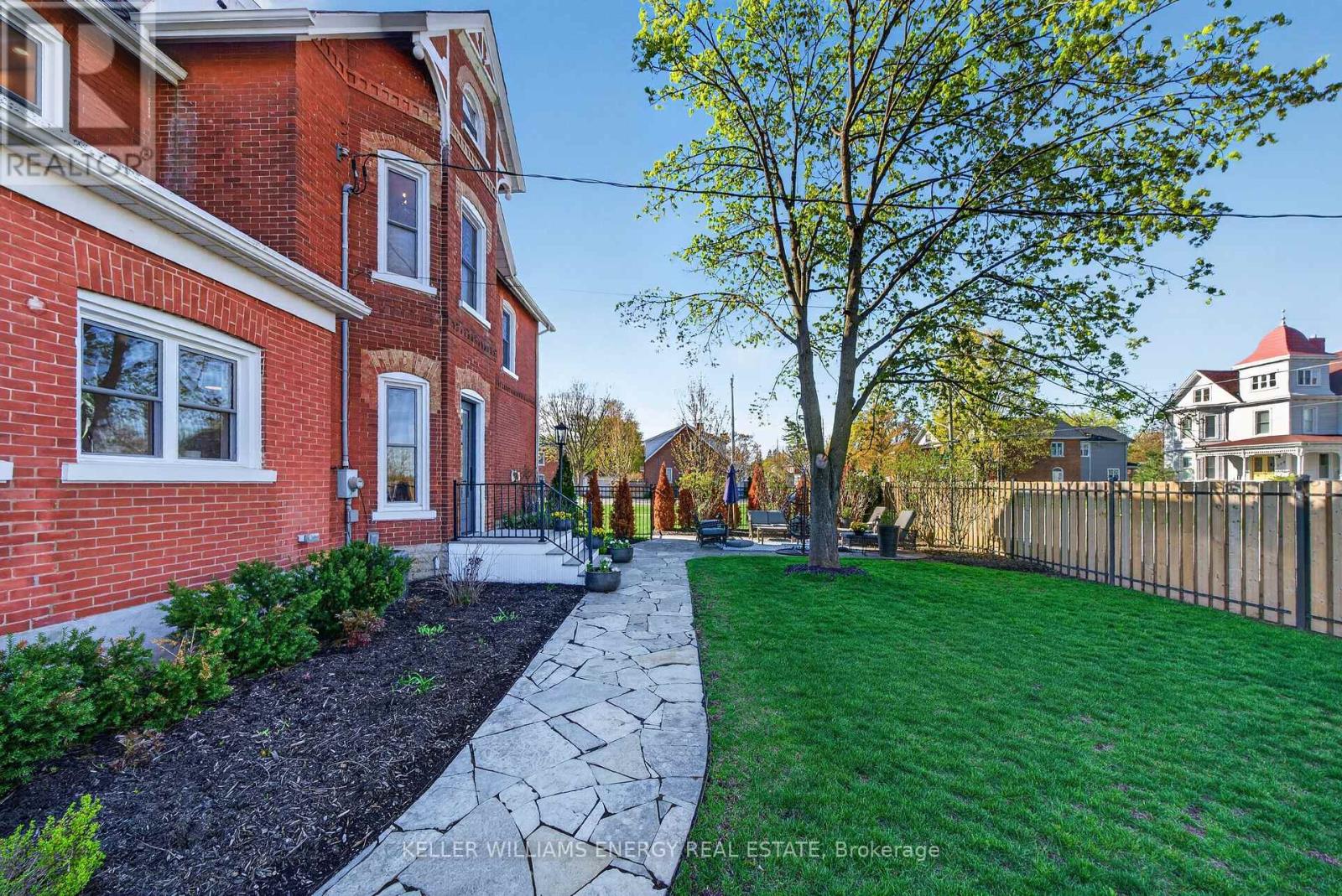 4 Pine Street, Belleville, Ontario  K8N 2L8 - Photo 46 - X13107130
